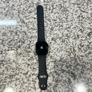 Apple Watch 40mm Charger Included